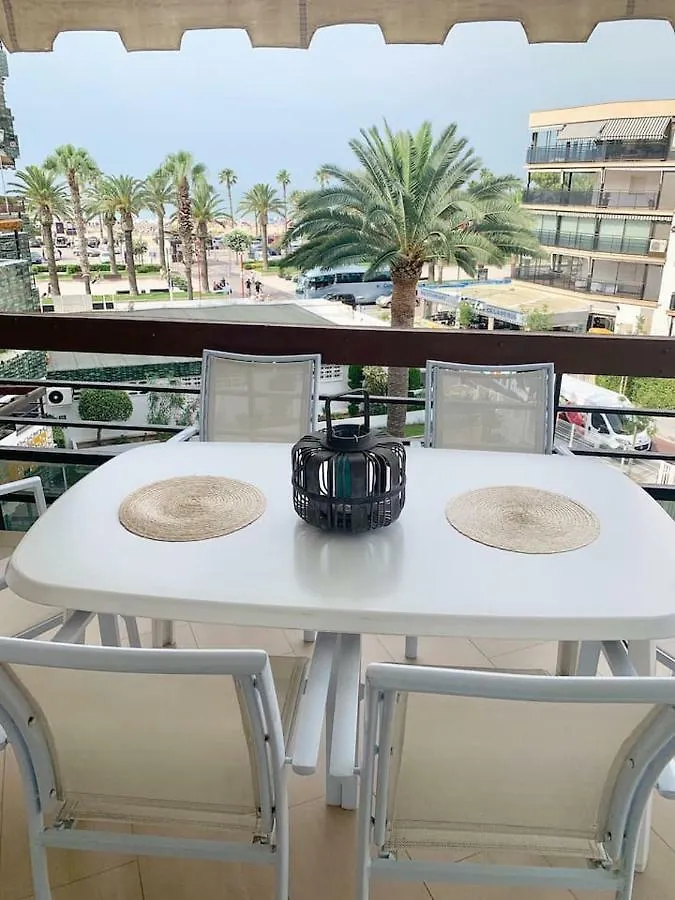 Formentor Beach primera linea de playa Apartamento Salou
